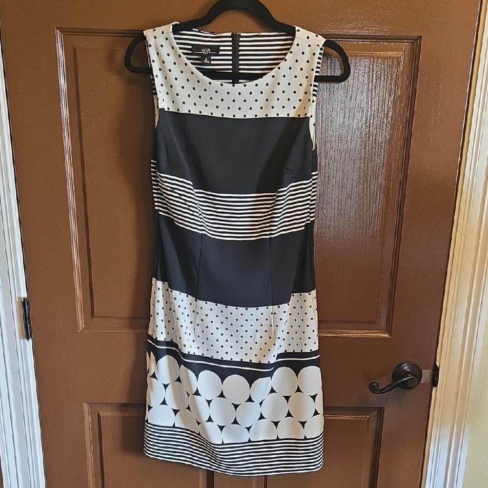 AGB-Blk/white stretchy sheath sleeveless dress Sz 8